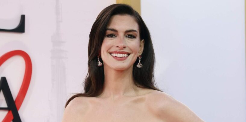 Anne Hathaway promet de « se battre » pour l’égalité LGBTQ+ malgré une politique « divisée »