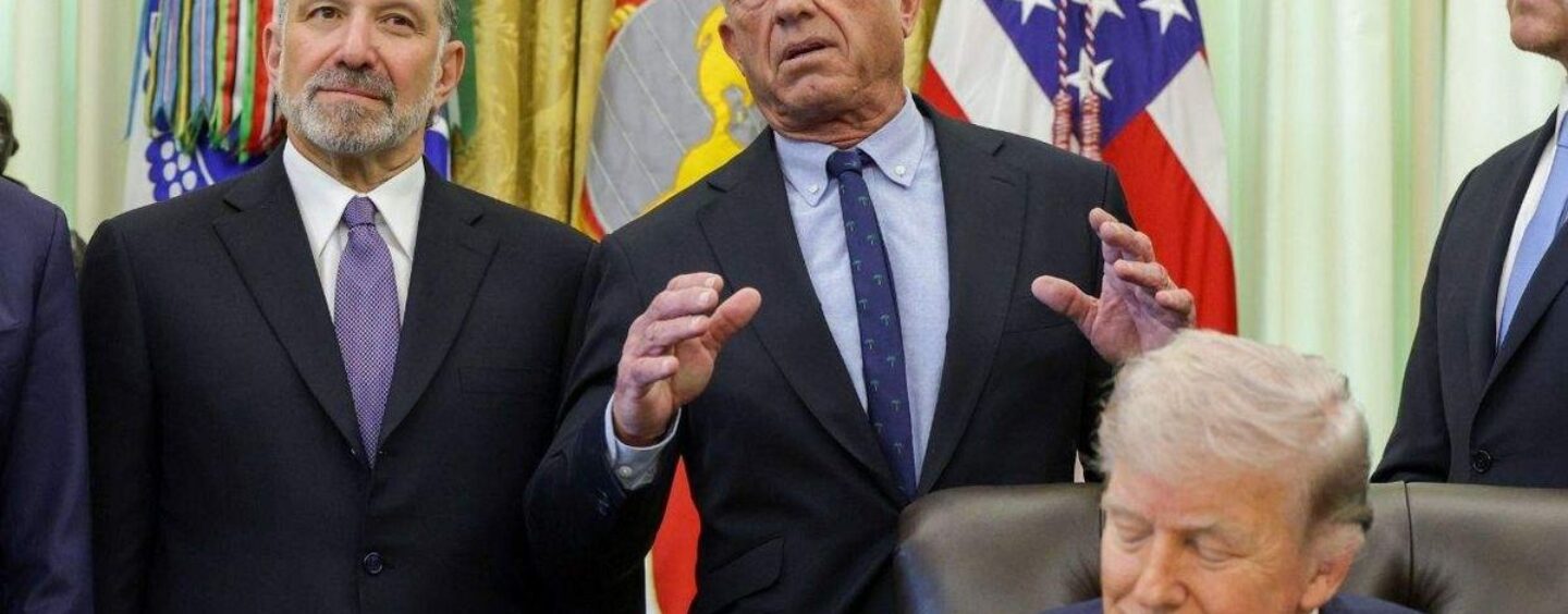 RFK Jr. ne sait pas faire de mathématiques, dit un ancien scientifique du CDC, et Pete Hegseth devrait s'en tenir aux pompes