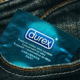 Les prix des préservatifs pourraient monter en flèche à cause de la guerre en Iran