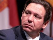 Ron DeSantis signe une loi qui pourrait priver la Floride des célébrations de la fierté