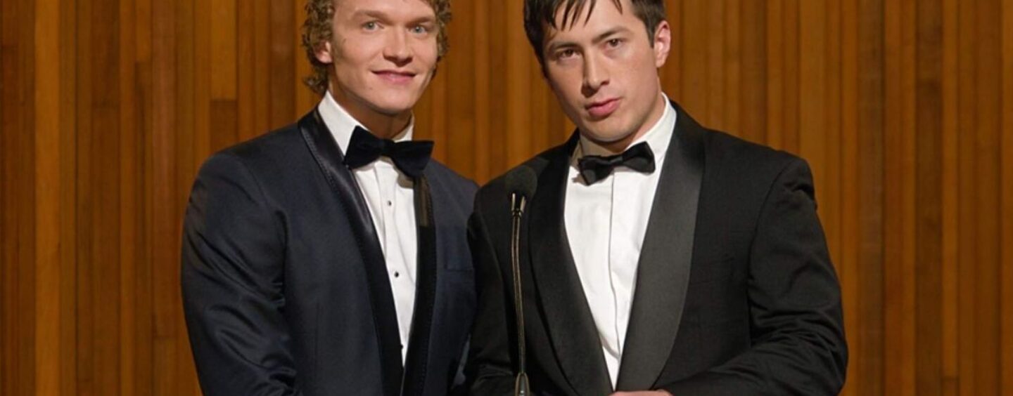 François Arnaud félicite Jacob Tierney pour un autre prix très convoité de Heated Rivalry