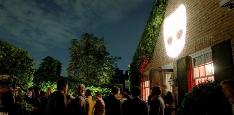 Le HRC utilise Grindr pour cibler la foule du dîner des correspondants de la Maison Blanche à Washington