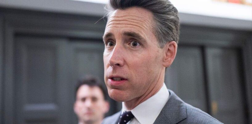Après avoir échoué au Sénat, Josh Hawley exhorte la Chambre à interdire le financement des soins de santé pour les jeunes trans