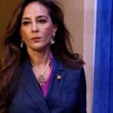 Le ministère de la Justice de Trump enquête désormais sur 36 districts scolaires de l'Illinois pour des contenus LGBTQ+.