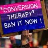 Le Colorado prend une nouvelle chance pour lutter contre les abus nocifs des « thérapies de conversion »