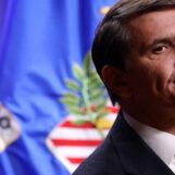 Le ministère de la Justice de Trump recrute des transphobes diplômés en droit grâce à des primes de 25 000 $