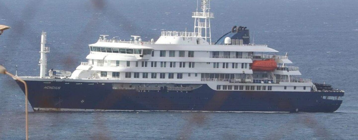 Un blogueur de voyage plaide « Nous ne sommes pas que des gros titres, nous sommes des gens » à bord d'un bateau de croisière infesté d'hantavirus