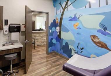 Les familles demandent au juge d'empêcher le DOJ de Trump dans tout le pays d'obtenir les dossiers médicaux des enfants trans