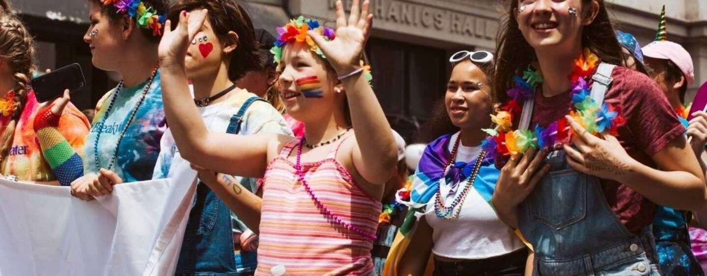 Un différend sur la signature pourrait faire dérailler l'initiative de vote anti-trans du Maine