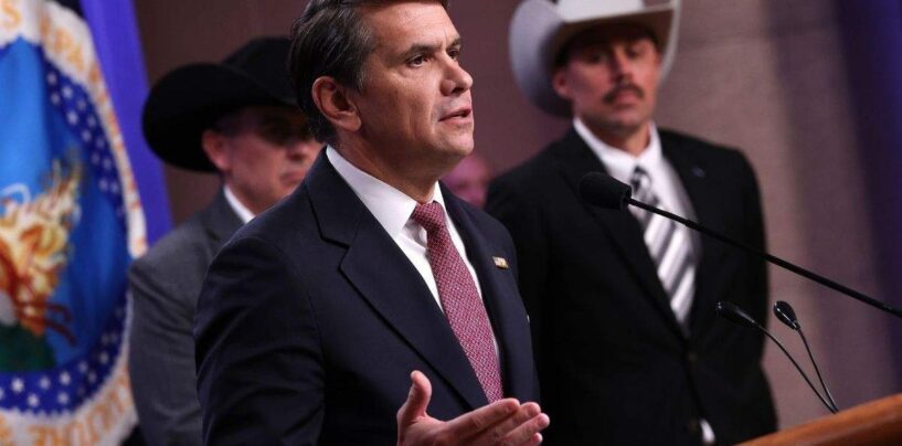 Trump DOJ oblige un grand hôpital pour enfants du Texas à arrêter les soins aux trans et à ouvrir une clinique de « détransition »