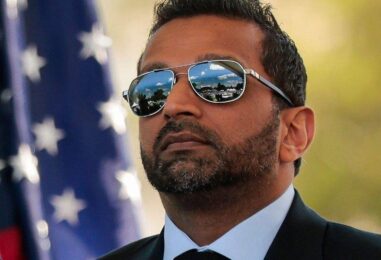 Les sorties bizarres et somptueuses de Kash Patel deviennent un sérieux problème pour le FBI
