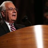 Barney Frank, ancien membre du Congrès gay pionnier, est décédé à 86 ans