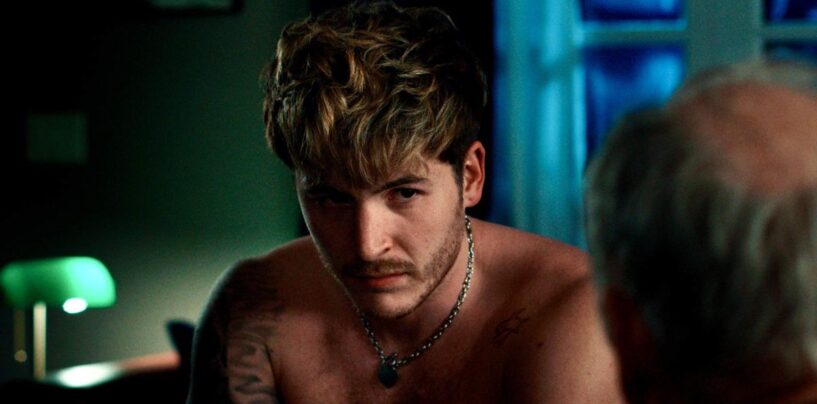 Le camboy gay dans le tabou Blue Film a été inspiré par les stars adultes préférées du réalisateur