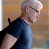 Les adieux d'Anderson Cooper à 60 Minutes intensifient l'examen minutieux de Bari Weiss sur CBS
