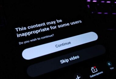 La FCC de Trump envisage des avertissements concernant le contenu télévisé trans. Les groupes de défense des droits civiques résistent