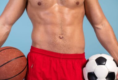 Ballmaxxing : la nouvelle tendance risquée où les hommes gonflent leurs ballons