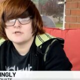 Un élève gay de 8e année du Kentucky dénonce le « racisme » et « l'homophobie » de son école dans un discours viral de remise des diplômes