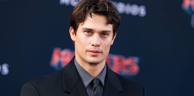 Les abdos déchirés de Nicholas Galitzine deviennent viraux dans la bande-annonce des Maîtres de l'Univers