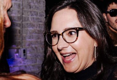 Dans le contexte de la réaction croissante suscitée par le rachat de 60 Minutes par Bari Weiss sur CBS News