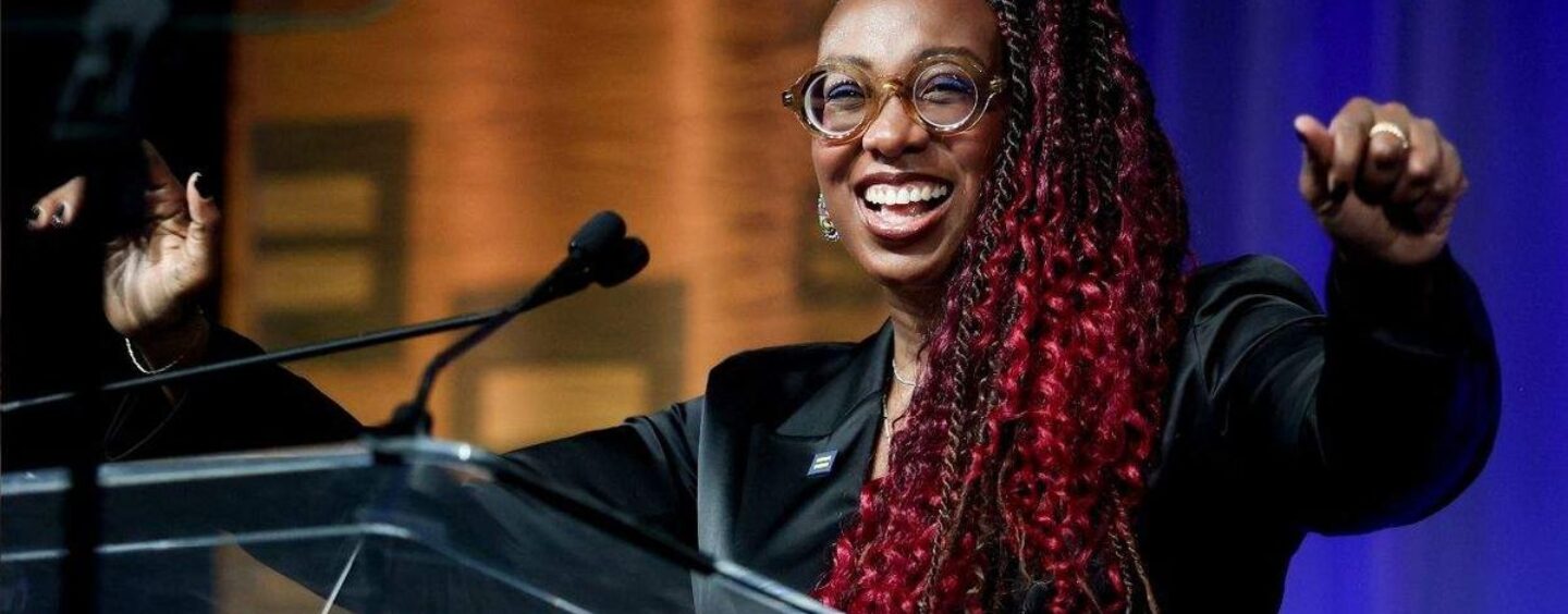 La fierté est le patriotisme. Les Américains LGBTQ+ ne reculent pas