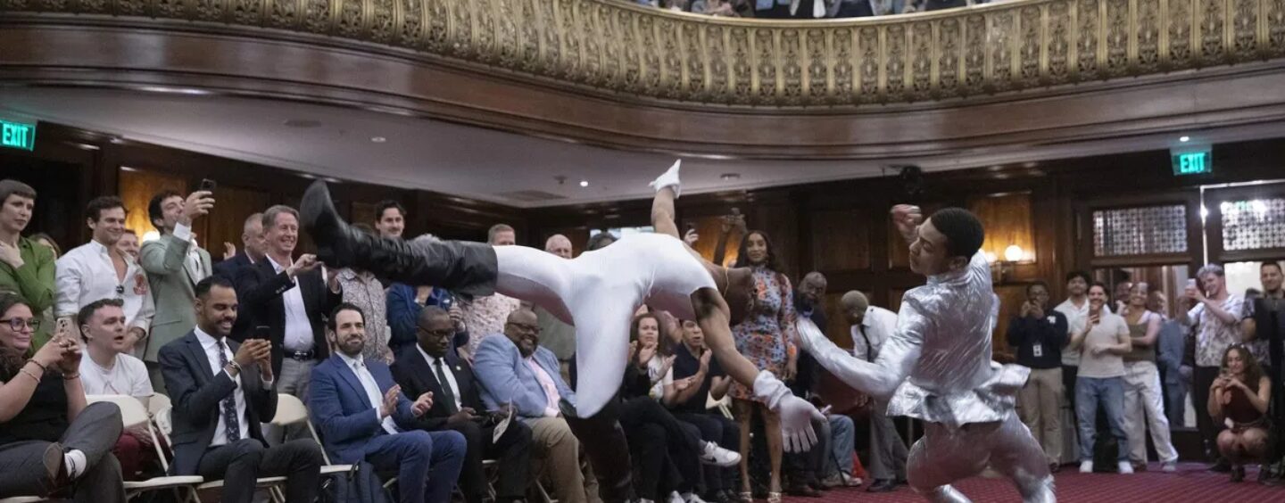 La culture du bal brille à la célébration de la fierté de l'hôtel de ville de New York