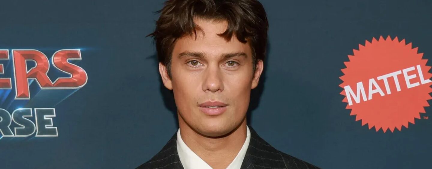 Nicholas Galitzine parle de sa silhouette sexy He-Man : « Je ne me suis pas reconnu »