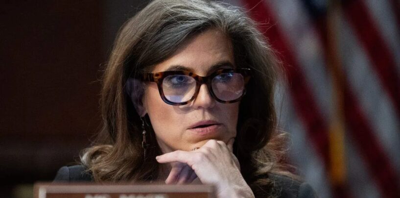 Nancy Mace s'est transformée en guerrière anti-culture trans. Trump a choisi son adversaire comme gouverneur