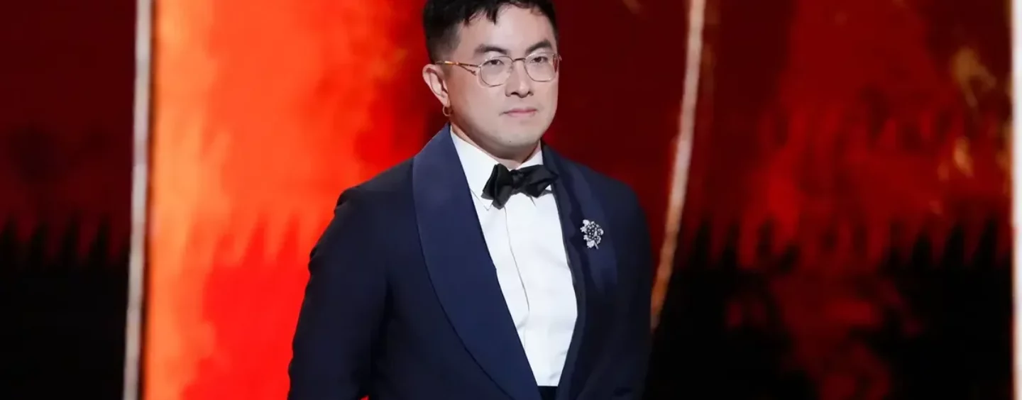 Bowen Yang parle de la sortie de SNL : « Je n'ai jamais ressenti cela comme central »