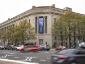 Un juge fédéral refuse de bloquer les efforts du DOJ à l'échelle nationale pour obtenir les dossiers médicaux des jeunes trans