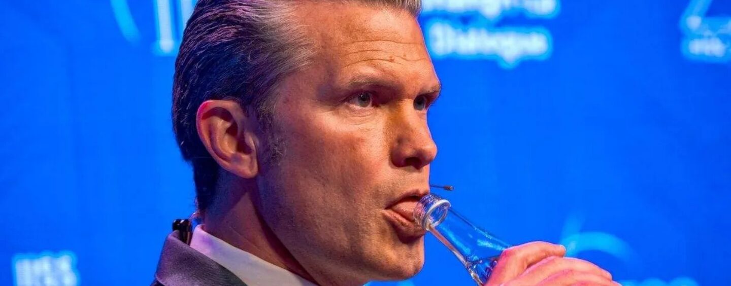 Les troupes trans demandent au juge de protéger toutes les personnes visées par l'interdiction militaire de Pete Hegseth