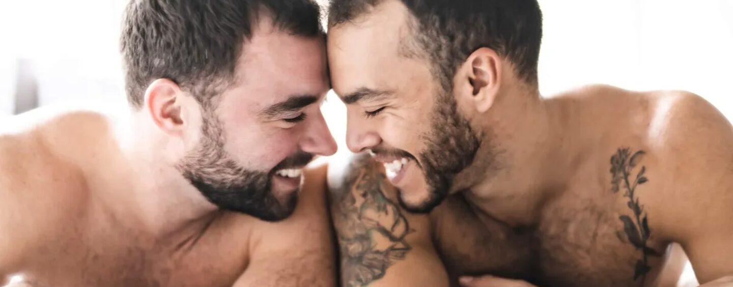 Pornhub révèle les statistiques torrides du mois de la fierté – voici ce que recherchent les gays