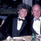 Clive Davis a donné aux personnes LGBTQ+ la bande originale de nos vies et une place dans la musique