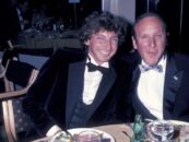 Clive Davis a donné aux personnes LGBTQ+ la bande originale de nos vies et une place dans la musique