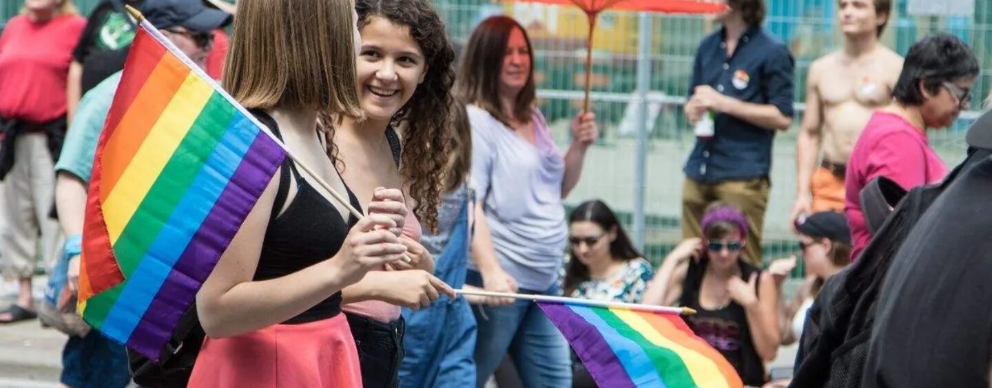 La marche de la fierté de l'Oregon annulée après que les organisateurs ont déclaré que la police ne protégerait pas les spectateurs