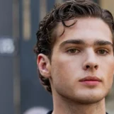 Le public de Clavicular est extrêmement paranoïaque, il a peut-être embrassé une femme trans en streaming