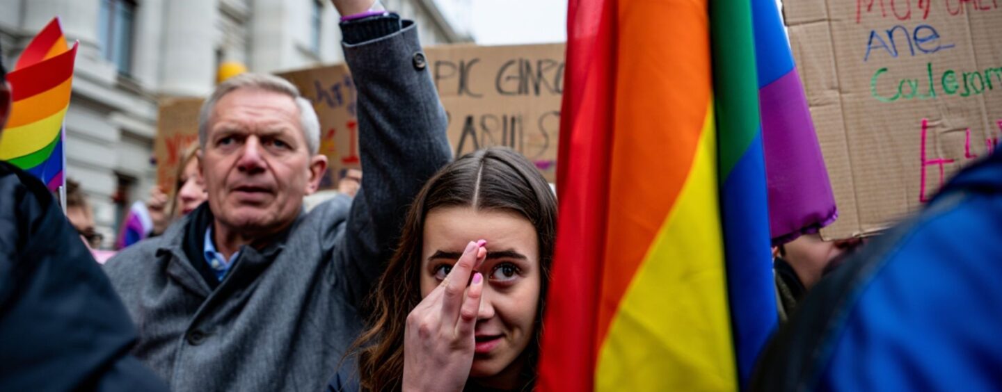 « Cette loi est une honte pour l’Europe » : le chancelier autrichien réagit avec virulence à la nouvelle réglementation anti-LGBT votée en Slovaquie