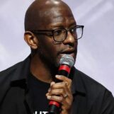 La chute difficile d'Andrew Gillum de la star démocrate se poursuit avec l'arrestation pour drogue en Alabama
