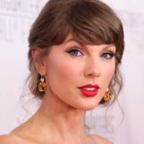 Taylor Swift vient de se marier et Internet rôtit son mariage avec des mèmes hilarants
