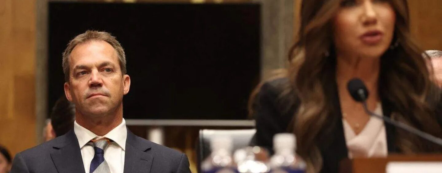 Kristi Noem envisage de divorcer après la vie secrète en ligne de son mari, dit sa mère