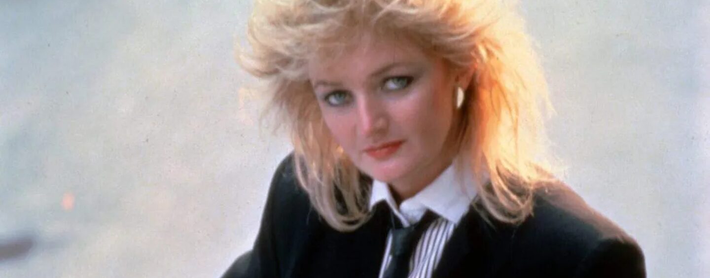 Attendre un héros et en trouver un en la personne de Bonnie Tyler