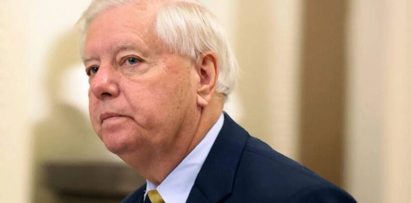 Lindsey Graham, alliée de Trump qui s'opposait aux droits LGBTQ+ et niait constamment être gay, est décédée à 71 ans