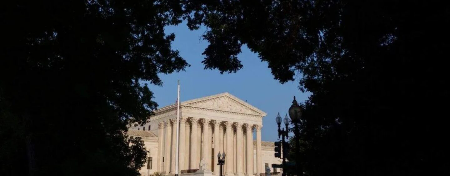 Le DOJ dit qu'il demandera à la Cour suprême des États-Unis d'annuler le blocage de l'interdiction militaire des transgenres par Trump