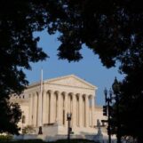Le DOJ dit qu'il demandera à la Cour suprême des États-Unis d'annuler le blocage de l'interdiction militaire des transgenres par Trump