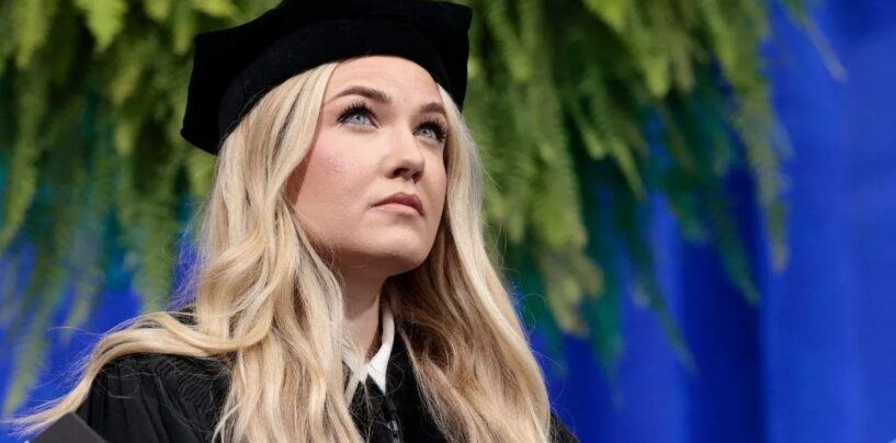 Erika Kirk appelle les conservateurs à être des « guerriers heureux » contre les personnes trans et les musulmans
