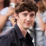 Troye Sivan divulgue son compte Instagram secret rempli de photos sexy