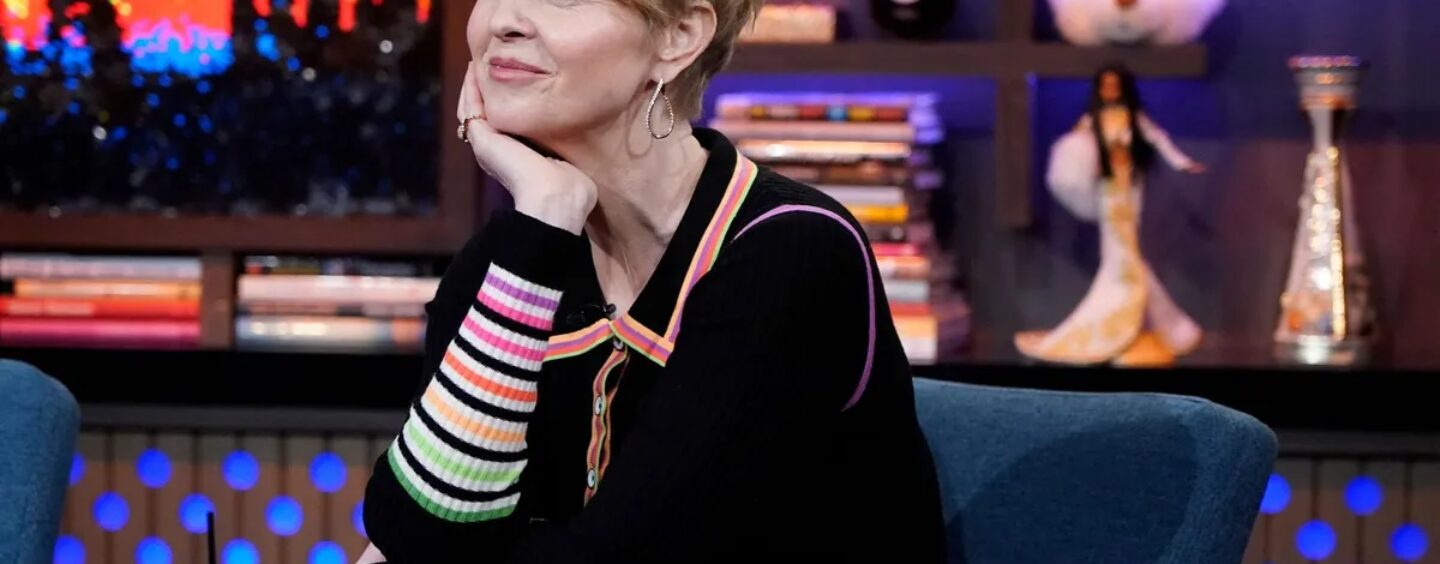 Cynthia Nixon célèbre le plus grand mariage saphique de tous les temps. Voulez-vous entrer ?