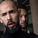 L'arrestation d'Andrew Tate montre que l'arnaque à la manosphère est en train de se dénouer
