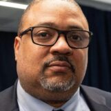 Manhattan DA Alvin Bragg porte une autre affaire de crime de haine antigay après avoir battu un garçon de 12 ans
