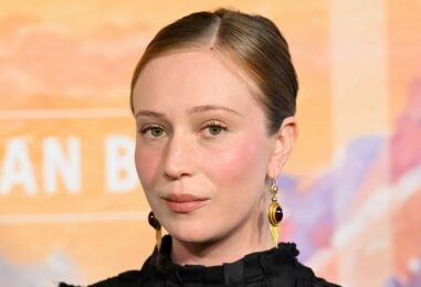 Hannah Einbinder veut que plus de contenu queer « explicite » envahisse Hollywood