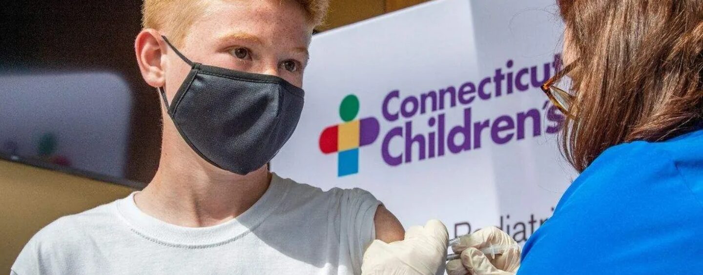 Le Connecticut Children's Medical Center cède au Trump DOJ sur les soins d'affirmation de genre